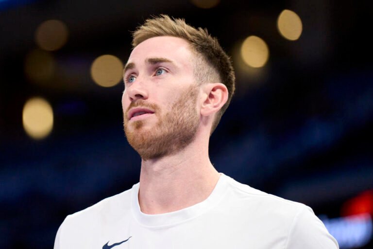 OKLAHOMA CITY, OKLAHOMA - APRIL 21: Gordon Hayward #33 of the Oklahoma City Thunder warms up before a scrimmage against the New Orleans Pelicans in Game 1 of the Western Conference First Round Playoffs at the Paycom Center on April 21, 2024 in Oklahoma City, Oklahoma. . NOTE TO USER: User expressly acknowledges and agrees that, by downloading and or using this photo, User agrees to the terms and conditions of the Getty Images License Agreement. (Photo by Cooper Neill/Getty Images)