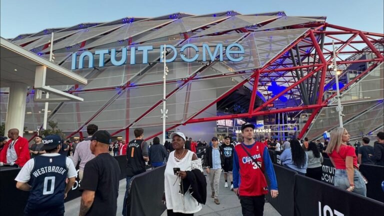 Clippers' new arena is astounding, its team will struggle to live up to it