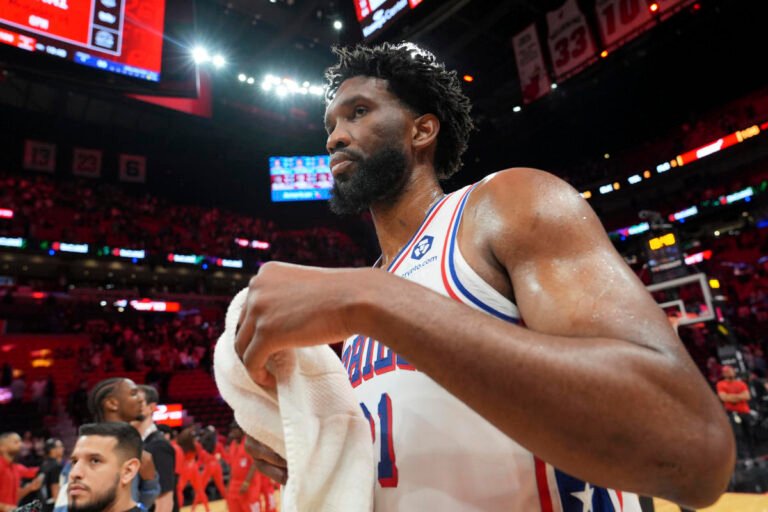 76ers blow 19-point lead in 106–89 loss to Heat, as Joel Embiid takes no foul shots