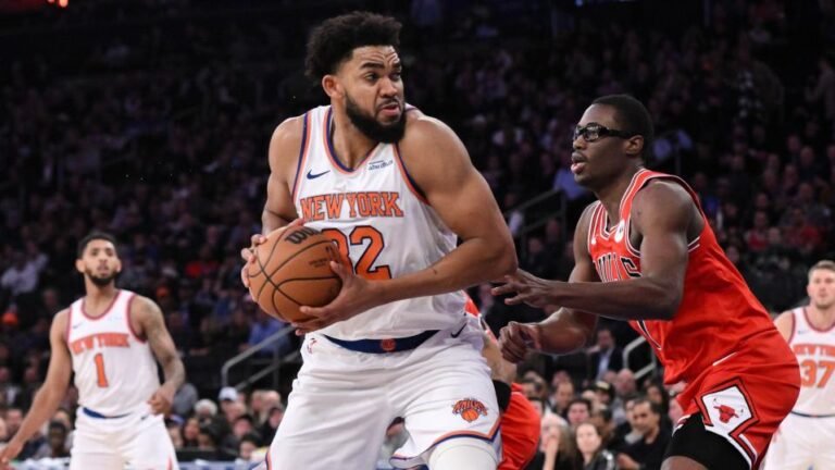 New York Knicks center Karl-Anthony Towns (32) posts against Chicago Bulls forward Jalen Smith (7) during the first half at Madison Square Garden.