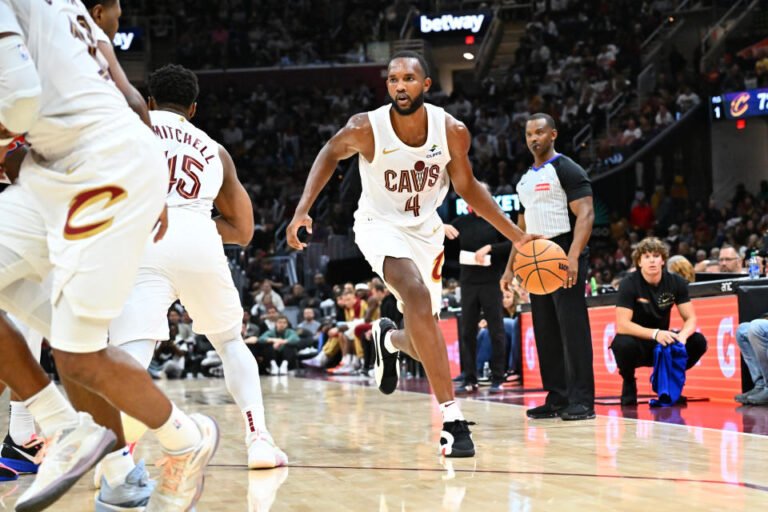 CLEVELAND, OHIO - OCTOBER 25: Evan Mobley #4 of the Cleveland Cavaliers drives to the basket during the third quarter against the Detroit Pistons at Rocket Mortgage Fieldhouse on October 25, 2024 in Cleveland, Ohio. The Cavaliers defeated the Pistons 113-101. NOTE TO USER: User expressly acknowledges and agrees that, by downloading and or using this photo, User agrees to the terms and conditions of the Getty Images License Agreement. (Photo by Jason Miller/Getty Images)