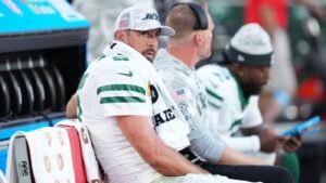 Jets' Aaron Rodgers played through multiple injuries this season, resisted getting scans, per report