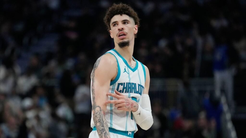 NBA winners and losers: LaMelo Ball shooting at Kobe-like pace, Zion Williamson's bad news, an ugly ejection